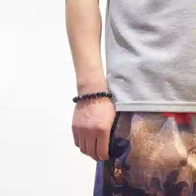 MOUNTAINS AND MANS ins