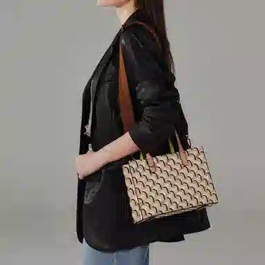 ROSA.K