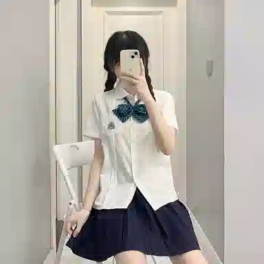 东鲸岁时记 刺绣领带翻领单排扣短袖衬衫 女款