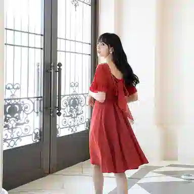 小镇姗姗 一眼万年~法式气质复古裙露背雪纺连衣裙女夏甜美风