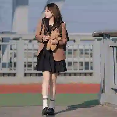 东鲸岁时记 纯色单排扣翻领休闲 布朗茶茶西装 女款