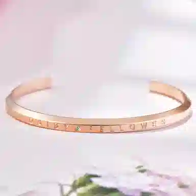 DAISY FELLOWES Eternal Love Bracelet