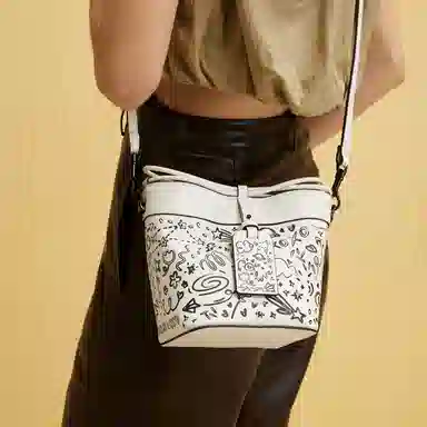 Charles & Keith Bucket Bag Cream/Navy/Green