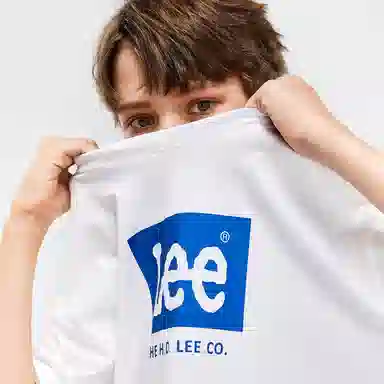 Lee LogoT