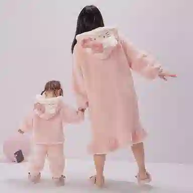 DAVEBELLA x Hello Kitty