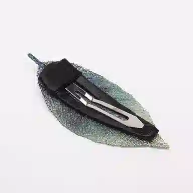 CHIMERA Embroidered Leaf Hair Clip