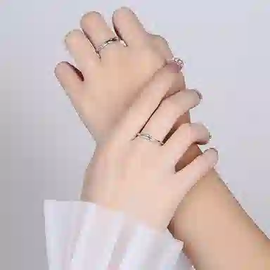 S925