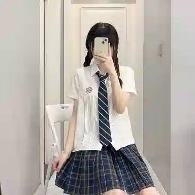 东鲸岁时记 刺绣印花单排多扣直筒短袖 樱川衬衫 女款