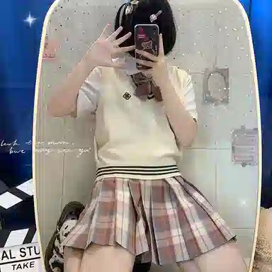 东鲸岁时记 格子制服百褶半身裙 女款