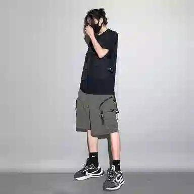VIP Adjustable Waist Cargo Shorts