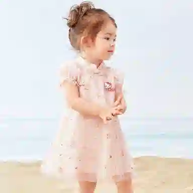 DAVEBELLA x Hello Kitty