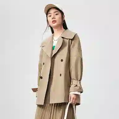 太平鸟女装 小个子设计感纯色风衣 女款