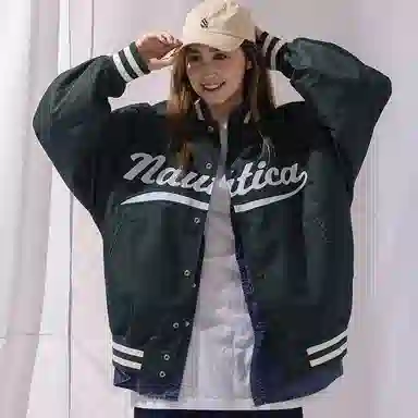 nautica white sail Logo