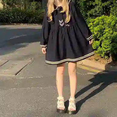 东鲸岁时记 条纹海军领长袖连衣裙 女款 藏青色