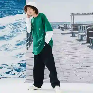 nautica white sail logoT