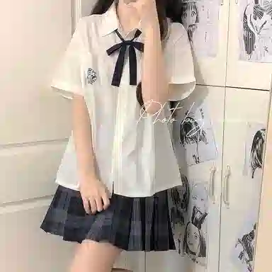 东鲸岁时记 卡通动物图案翻领纯色内搭短袖衬衫 女款 白色