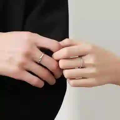 牧言 莫比乌斯镂空交织磨砂素圈对戒可调节指环 无限的爱戒指 男女同款情侣款