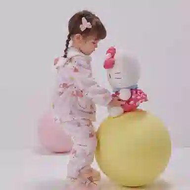 DAVEBELLA x Hello Kitty