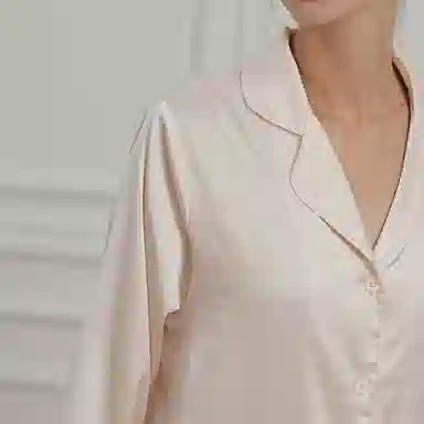 弗利少女 冰丝高级缎感翻领薄款春秋可外穿长袖长裤家居服睡衣套装 女款 浅香槟