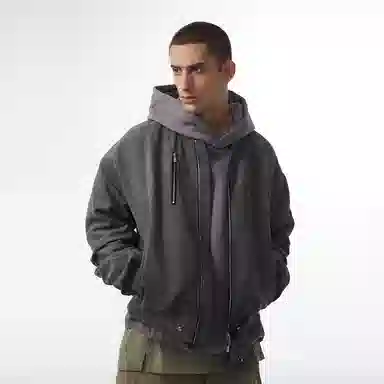 11ESTRANGER ASTRANGER