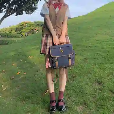 东鲸岁时记 高腰格子百褶半身裙 女款