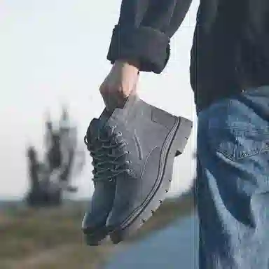 VICKI BROWN Martin Boots