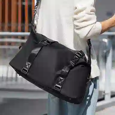 MARK RYDEN Lightweight Sports Travel Bag Black