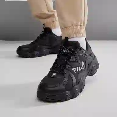 FILA Fluid 4 4