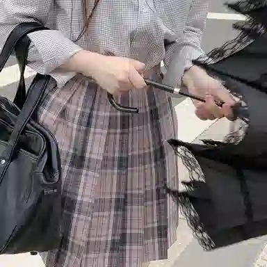 东鲸岁时记 日系格纹百褶半身裙 女款