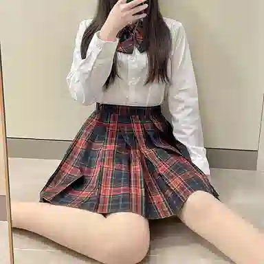 东鲸岁时记  格纹短款百褶半身裙 红皇后格裙