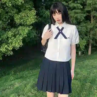 Jiutiao Miao Logo Embroidered Short Sleeve Shirt