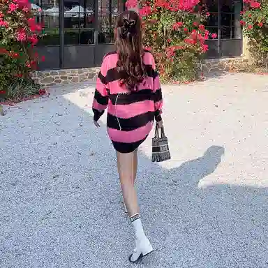 东鲸岁时记 条纹套头宽松撞色针织衫 女款 黑粉色