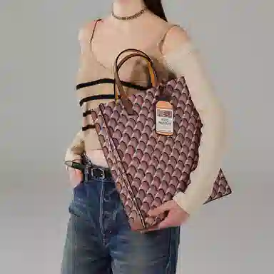 ROSA.K
