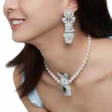 YVMIN Paradise Series Pearl Flower Bunny Ear Earring