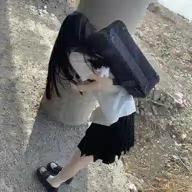 东鲸岁时记 刺绣印花单排多扣直筒短袖 樱川衬衫 女款