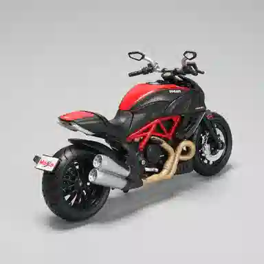 Maisto 112 Diavel