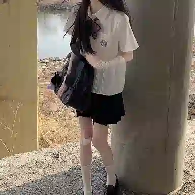 东鲸岁时记 刺绣印花单排多扣直筒短袖 樱川衬衫 女款