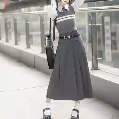 兔半眠 学院风马甲衬衫半身裙制服套装 女装 灰色