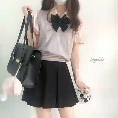 东鲸岁时记 八箱箱褶裙纯色褶皱短款半身裙