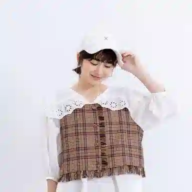 Xotic Floral Lace Cap