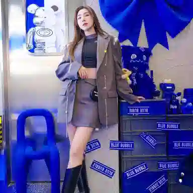 13 DEMARZO x SMILEY SMILEY