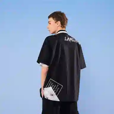 LAMLICKA拼接字母短袖翻领衬衫男女同款黑色