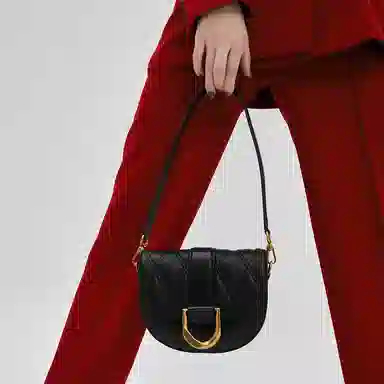 CHARLESKEITH Gabineck