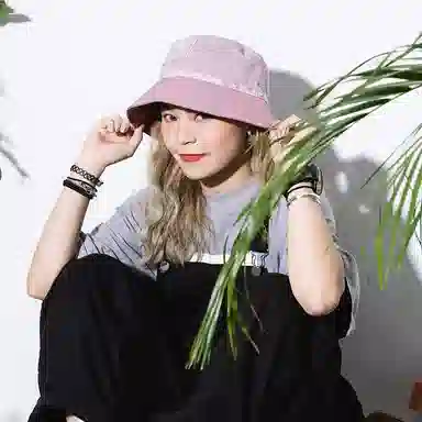 Xotic Reflective Paisley