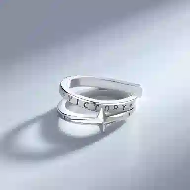 925