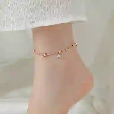 925