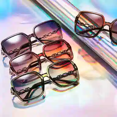 EQUIPMENT elegantins