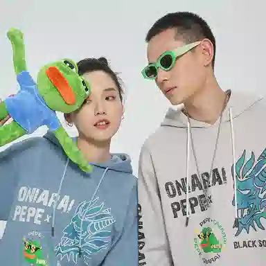 oniarai x pepe the frog FW22