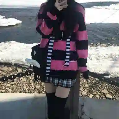 东鲸岁时记 条纹套头宽松撞色针织衫 女款 黑粉色