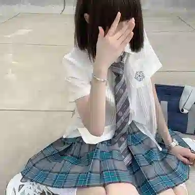 东鲸岁时记 刺绣印花单排多扣直筒短袖 樱川衬衫 女款